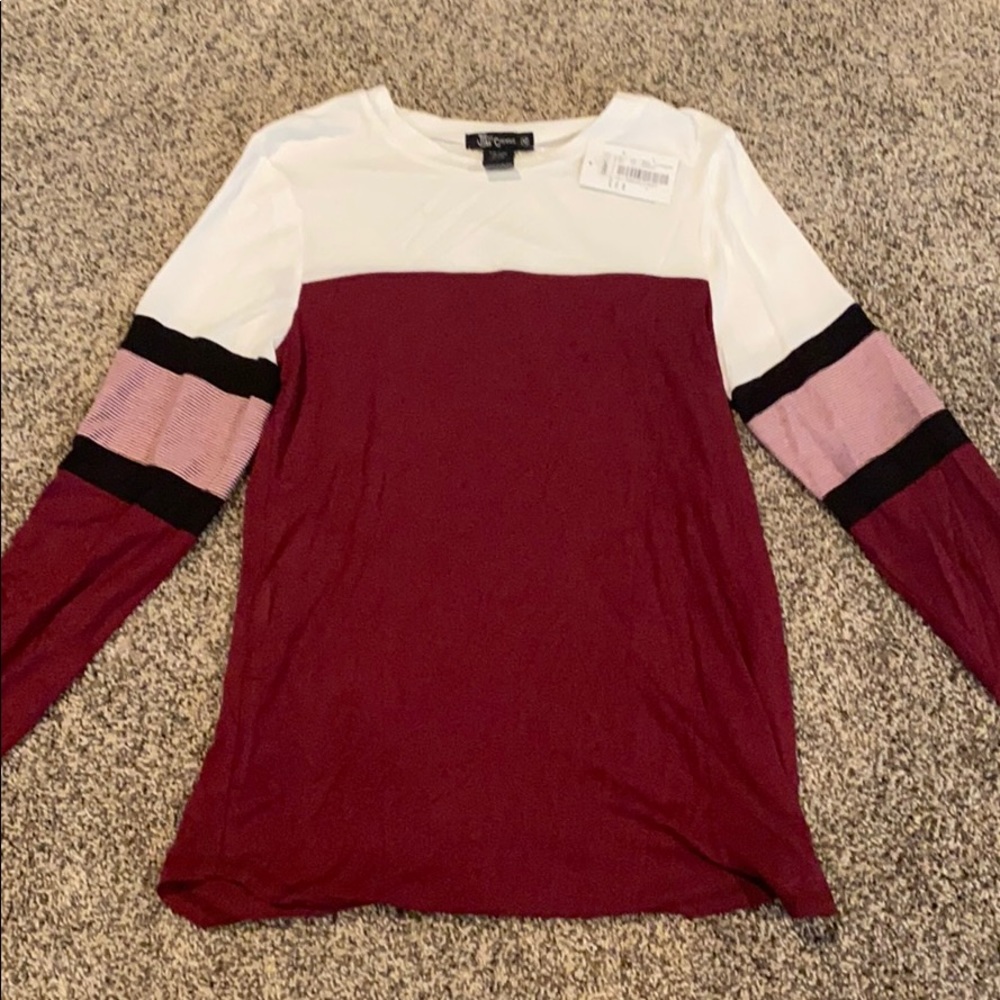 Dillard’s long sleeve shirt